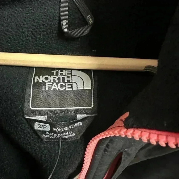 The  North Face Black Pink Denali Small - Picture 4 of 5